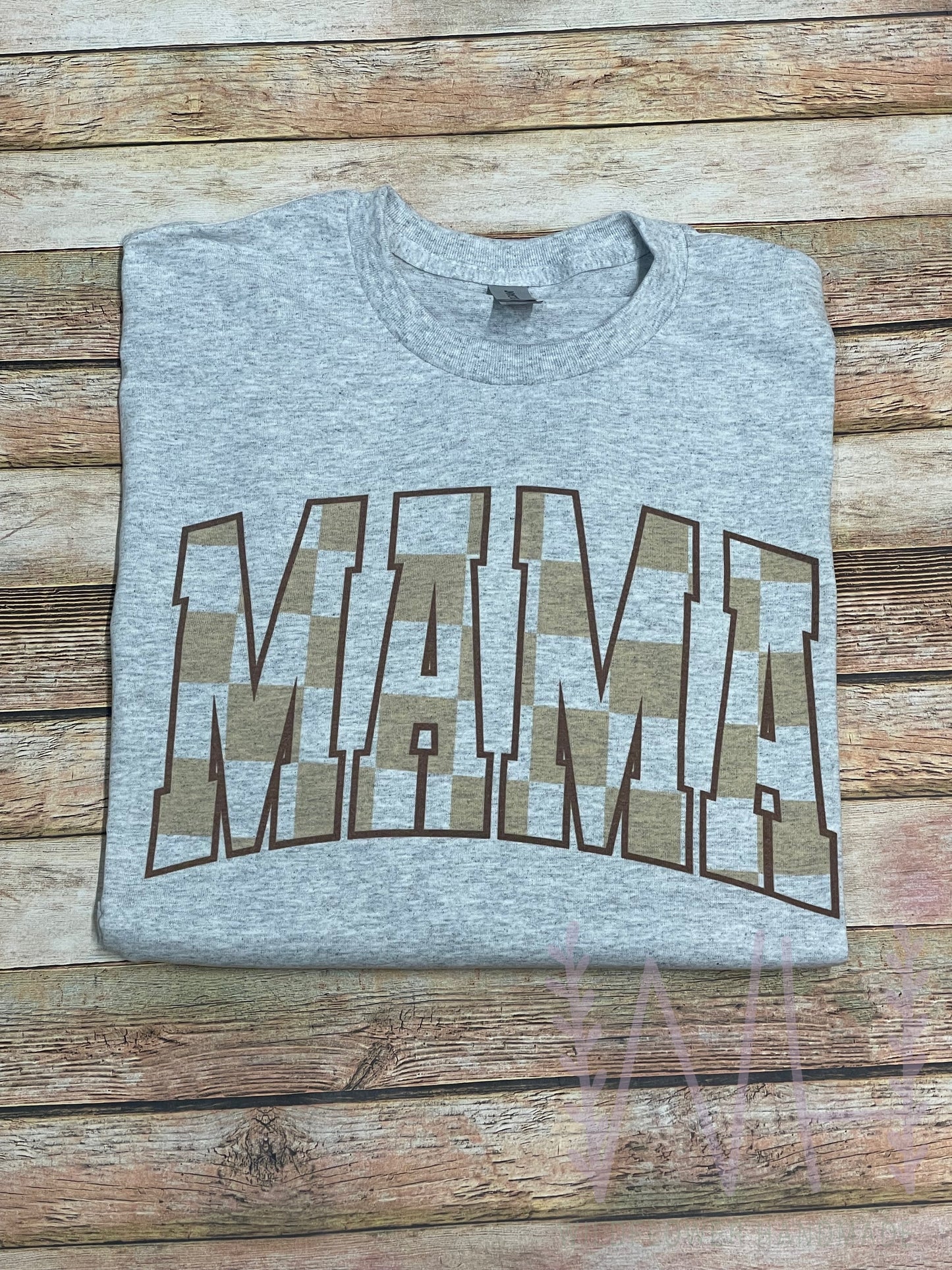 Mama checkered