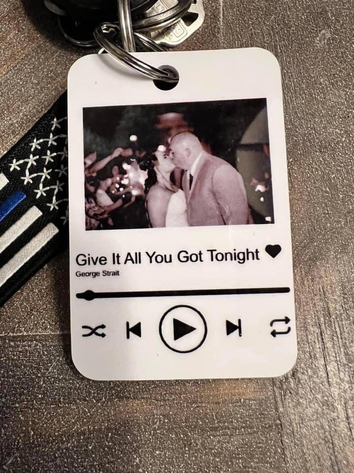 Personalized keychain
