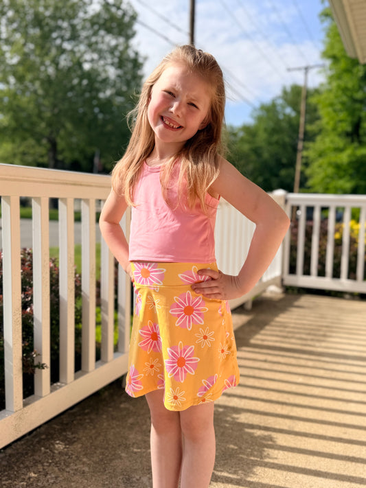 Girls Pink Daisy 2 Piece Athletic Active Skirted Sport Set