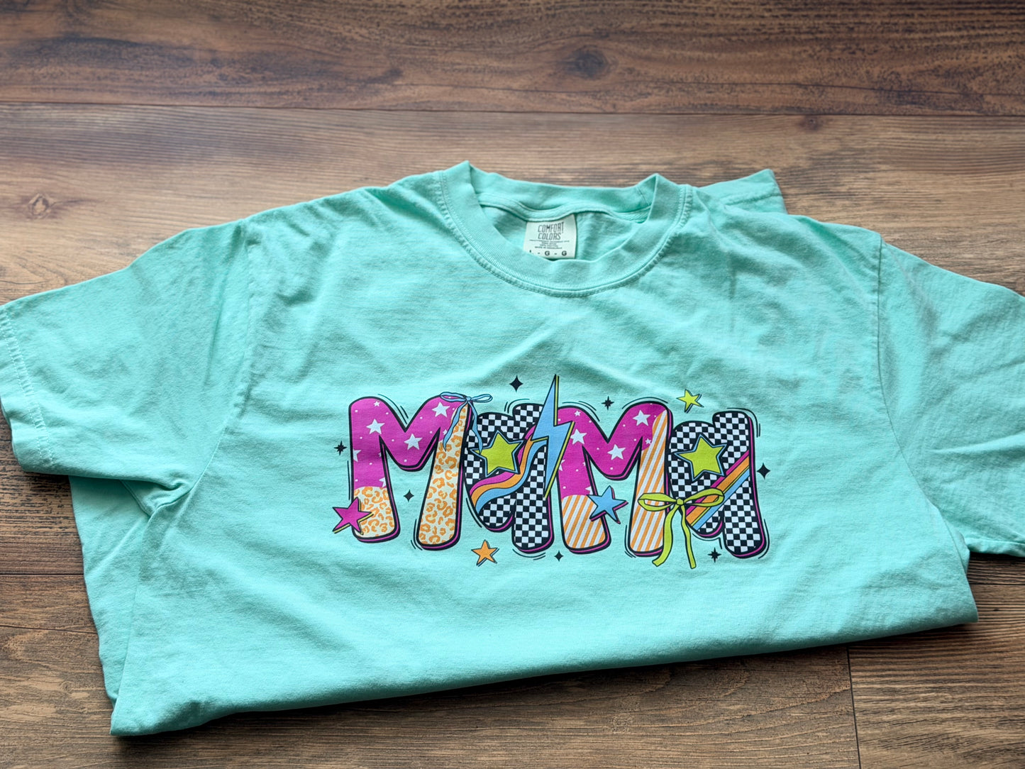 L - Retro Mama tee